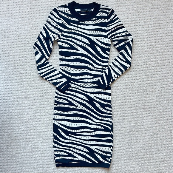 Karen Millen Zebra Print Knit Sweater Midi Dress Pointelle Bodycon Women’s XS - Picture 2 of 11